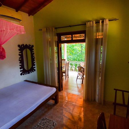 פולונרואה Binara Home Stay מראה חיצוני תמונה