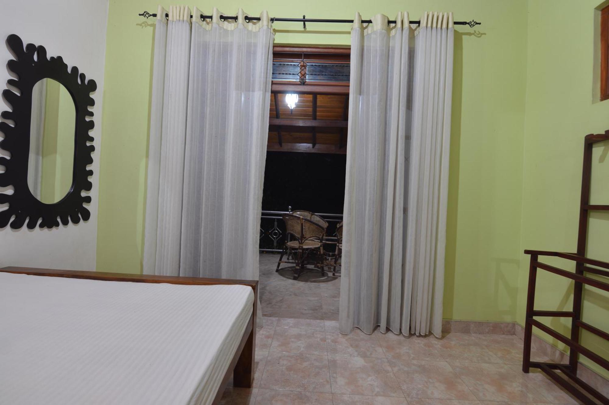 פולונרואה Binara Home Stay מראה חיצוני תמונה
