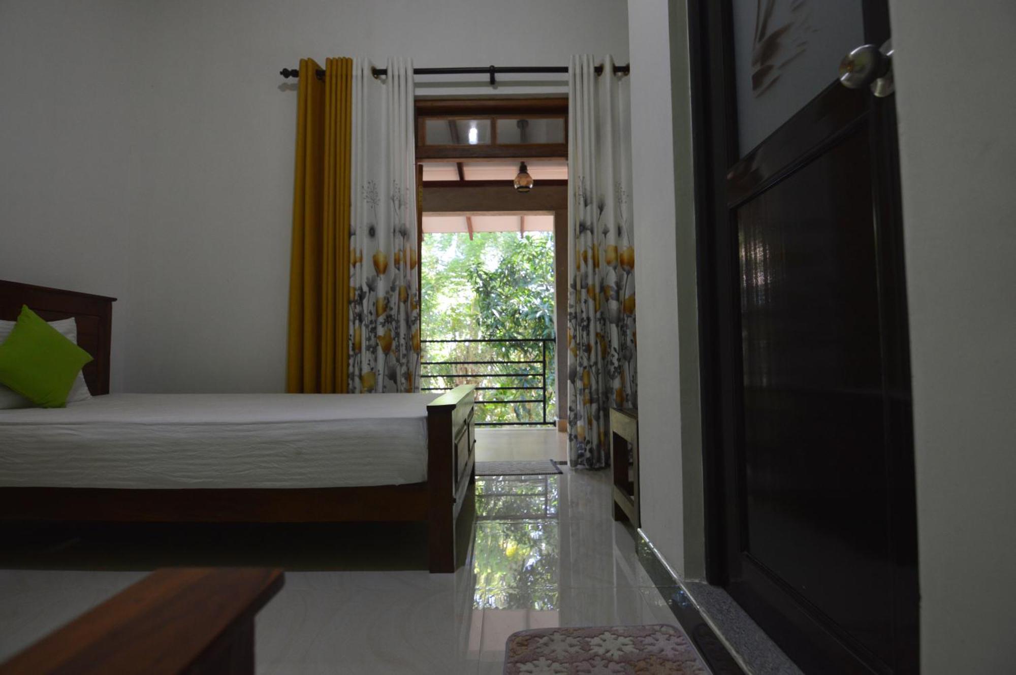 פולונרואה Binara Home Stay מראה חיצוני תמונה