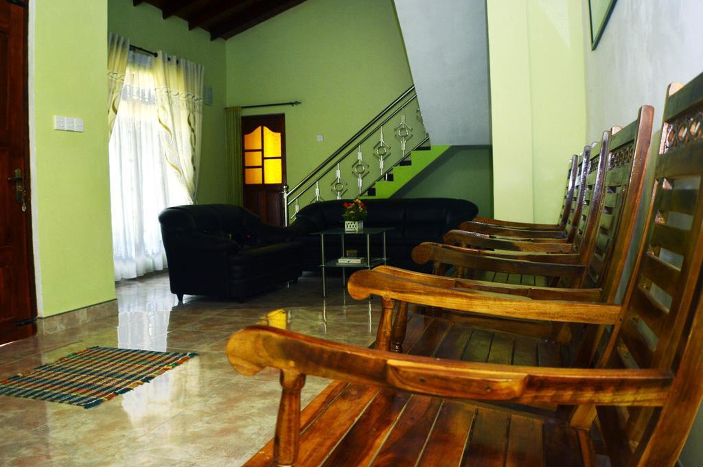 פולונרואה Binara Home Stay מראה חיצוני תמונה